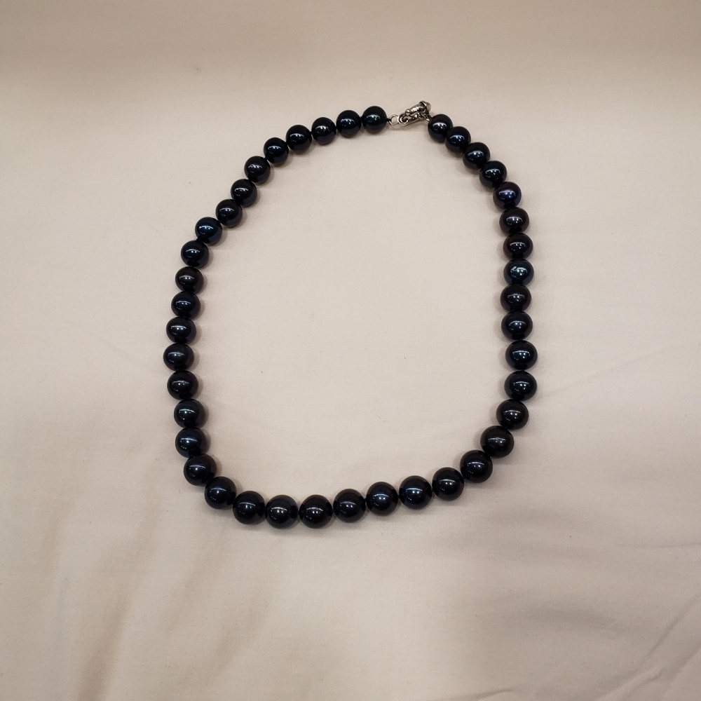 COPY - HAZEL and Marie 18" Necklace Pearl Neck